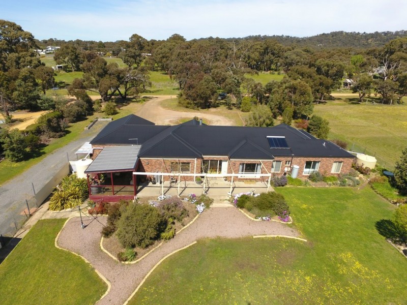 19 Bowen Place, Ararat VIC 3377