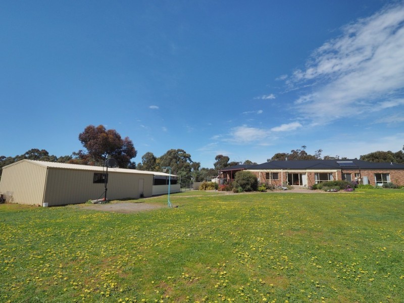 19 Bowen Place, Ararat VIC 3377