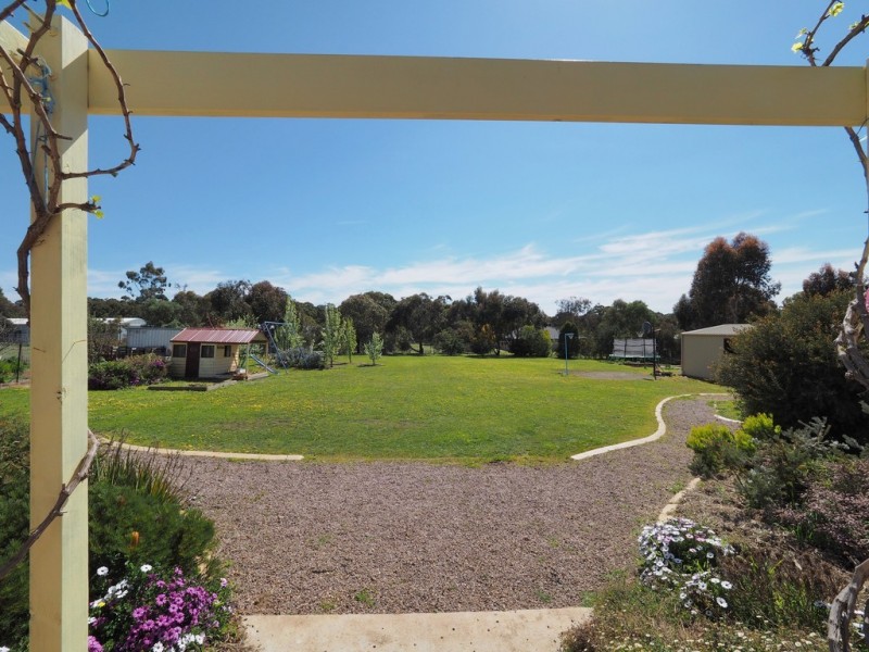 19 Bowen Place, Ararat VIC 3377