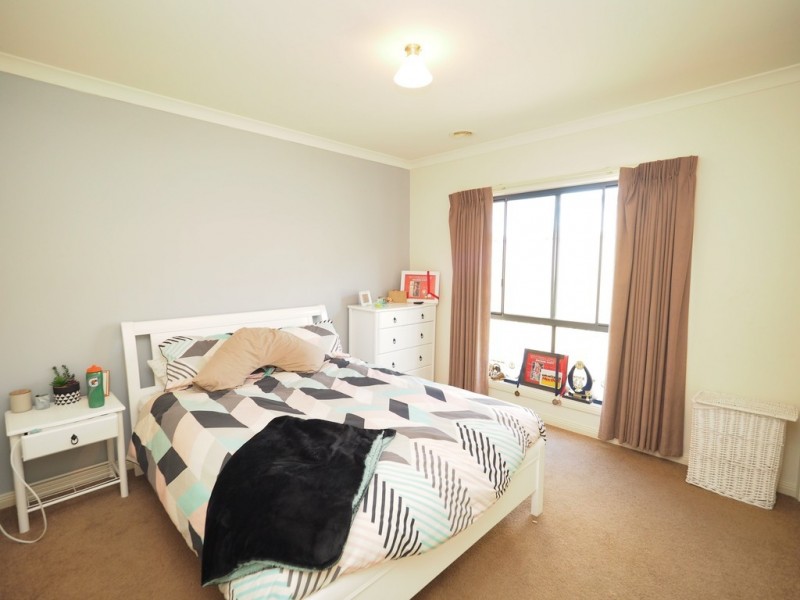7 Kims Close, Ararat VIC 3377