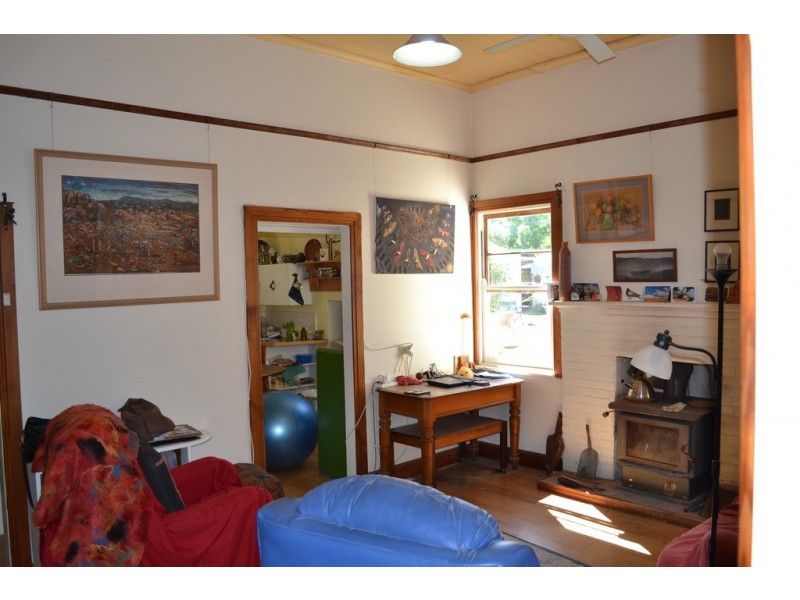 2 Burke Street, Landsborough VIC 3384