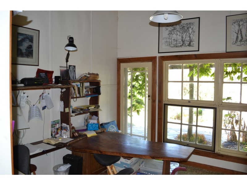 2 Burke Street, Landsborough VIC 3384