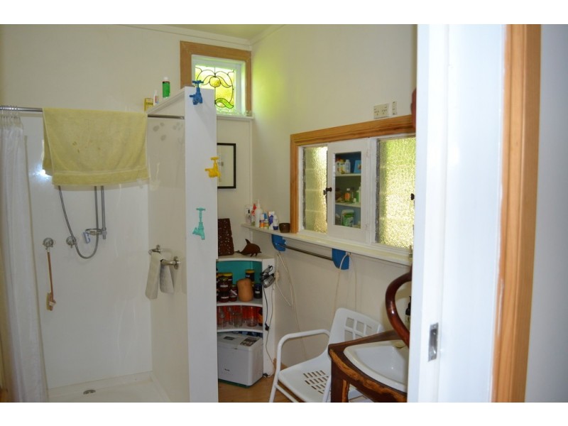 2 Burke Street, Landsborough VIC 3384