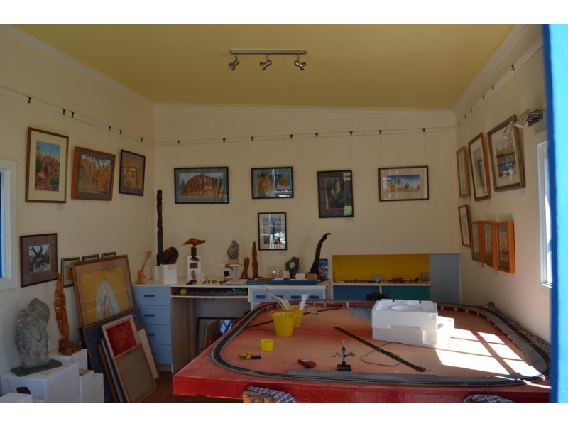 2 Burke Street, Landsborough VIC 3384