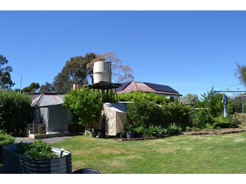 2 Burke Street, Landsborough VIC 3384