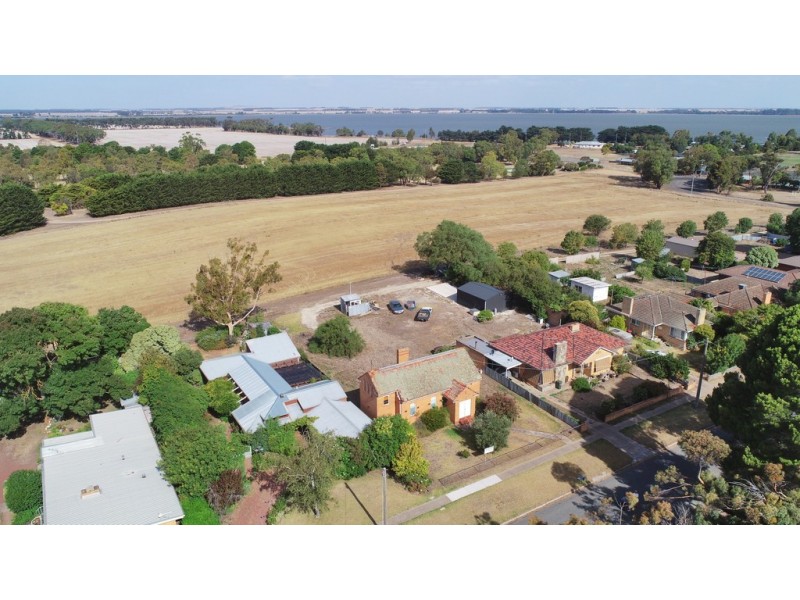146 Montgomery Street, Lake Bolac VIC 3351