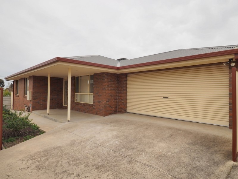 Unit 2/11 Tuson Street, Ararat VIC 3377