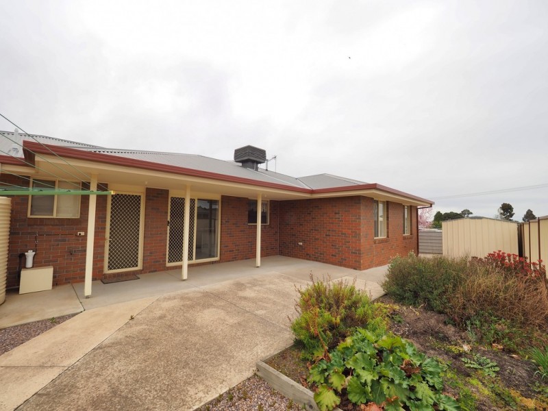 Unit 2/11 Tuson Street, Ararat VIC 3377