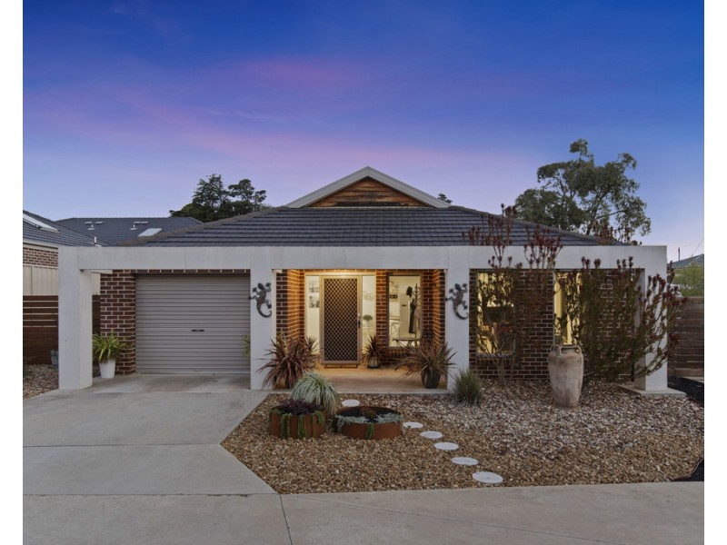 1/4 Beveridge Street, Ararat VIC 3377