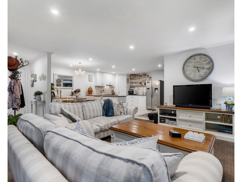 1/4 Beveridge Street, Ararat VIC 3377