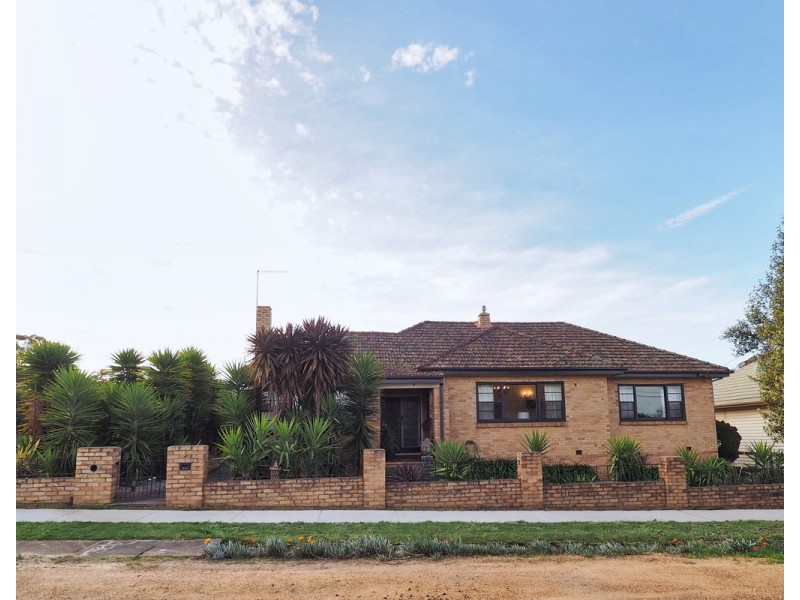 1 Dawson Street, Ararat VIC 3377