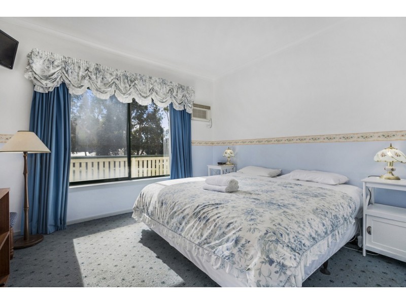 124a-126a Grampians Road, Halls Gap VIC 3381