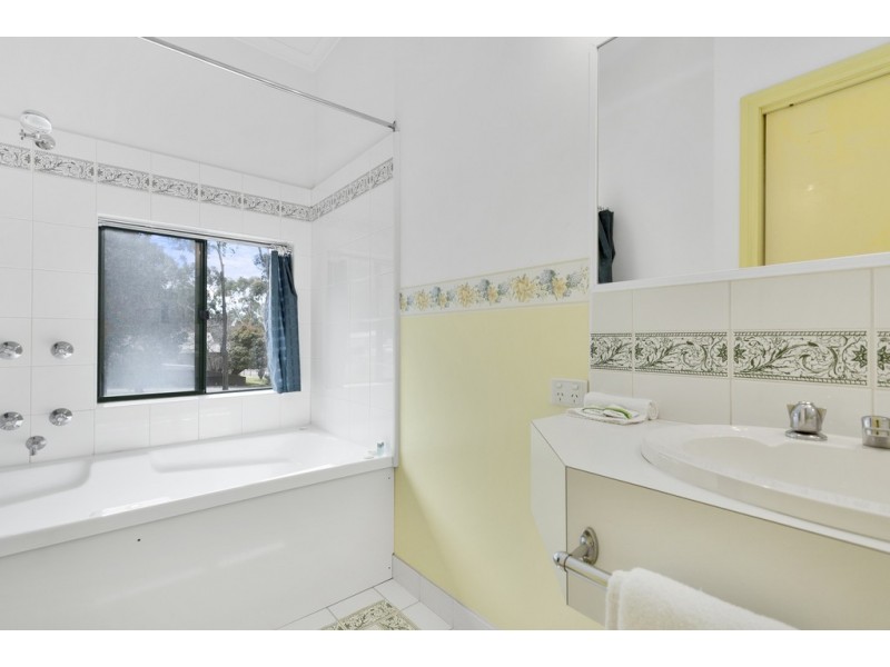 124a-126a Grampians Road, Halls Gap VIC 3381