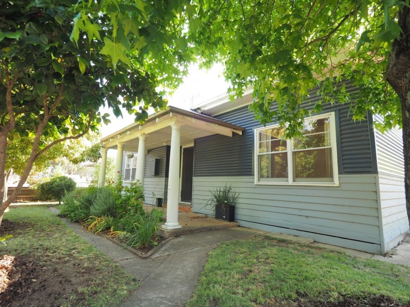 10 Port Fairy Road, Ararat VIC 3377
