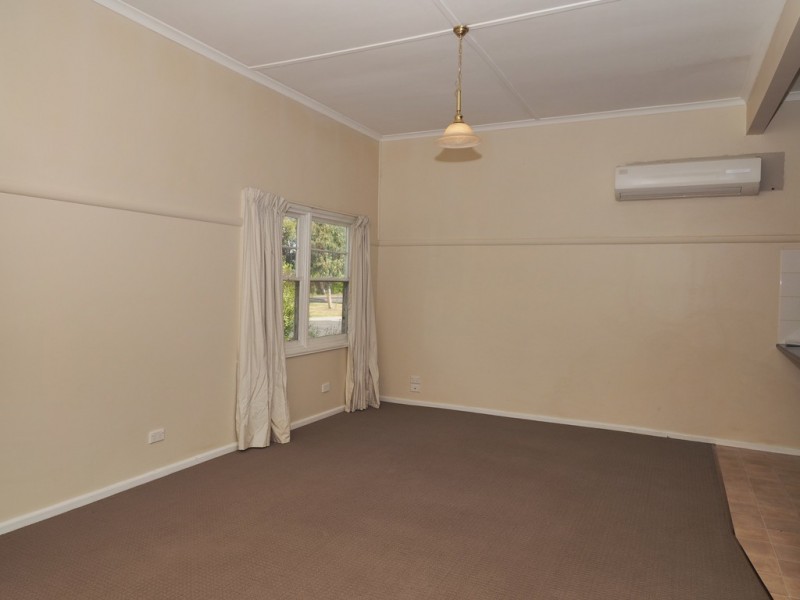 10 Port Fairy Road, Ararat VIC 3377