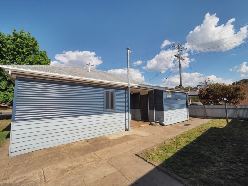 10 Port Fairy Road, Ararat VIC 3377