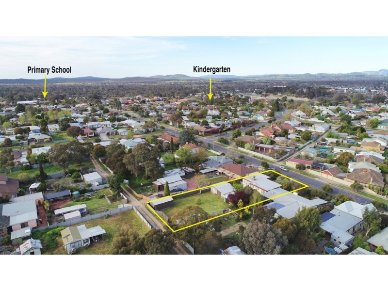 27 George Road, Ararat VIC 3377