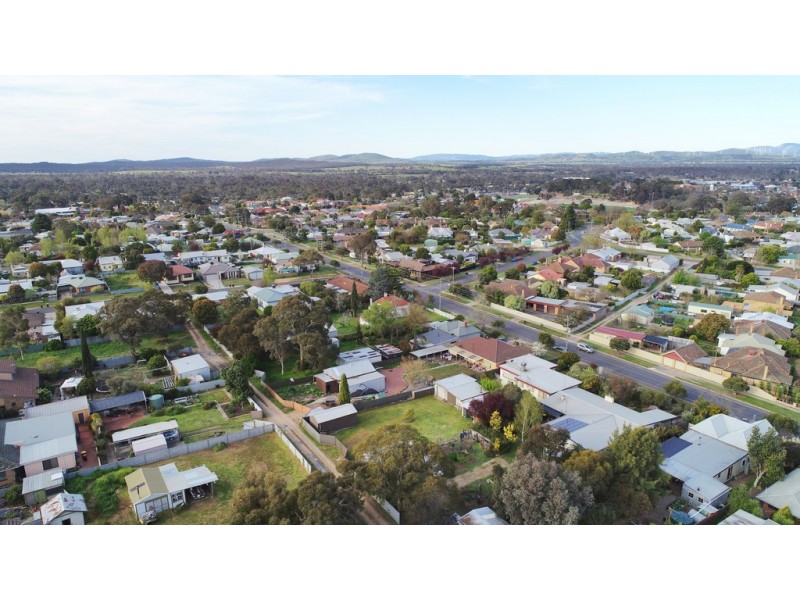 27 George Road, Ararat VIC 3377