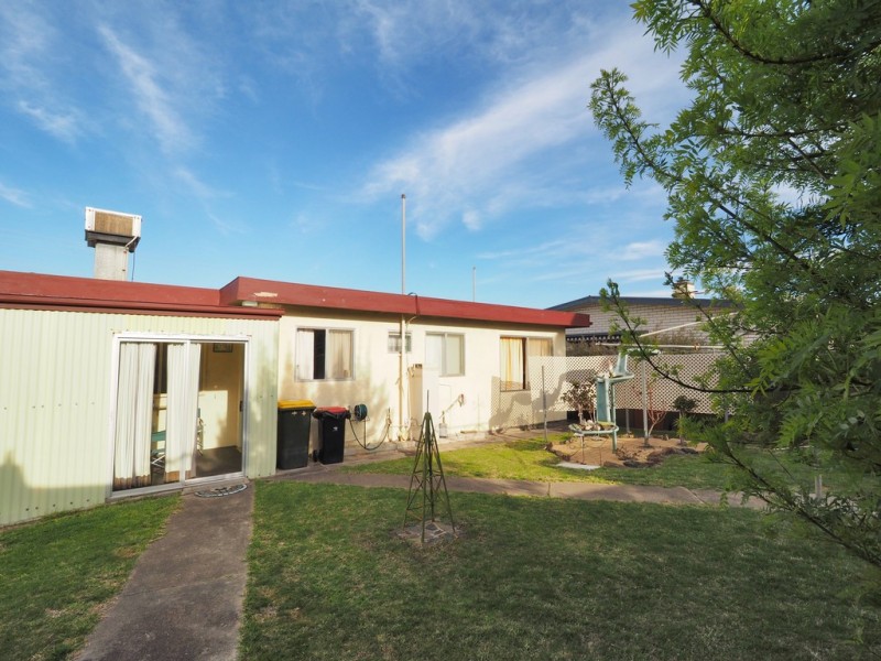 27 George Road, Ararat VIC 3377