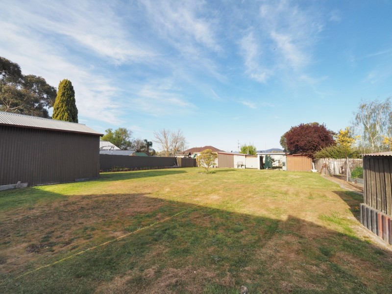 27 George Road, Ararat VIC 3377