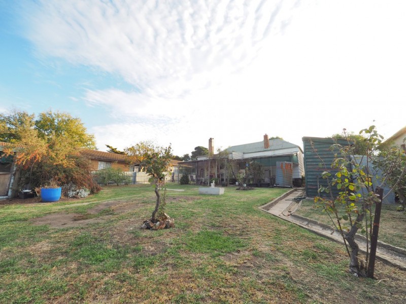 82 Queen Street, Ararat VIC 3377