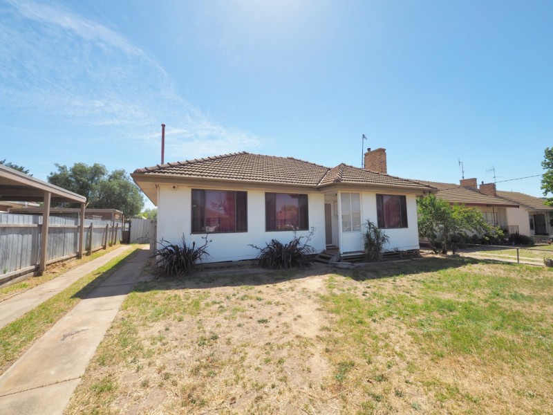 15 Marx Crescent, Ararat VIC 3377