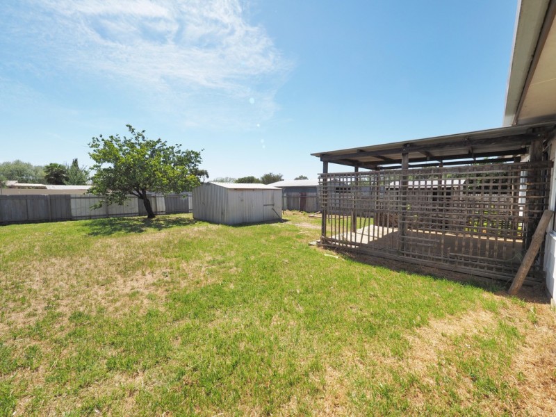 15 Marx Crescent, Ararat VIC 3377