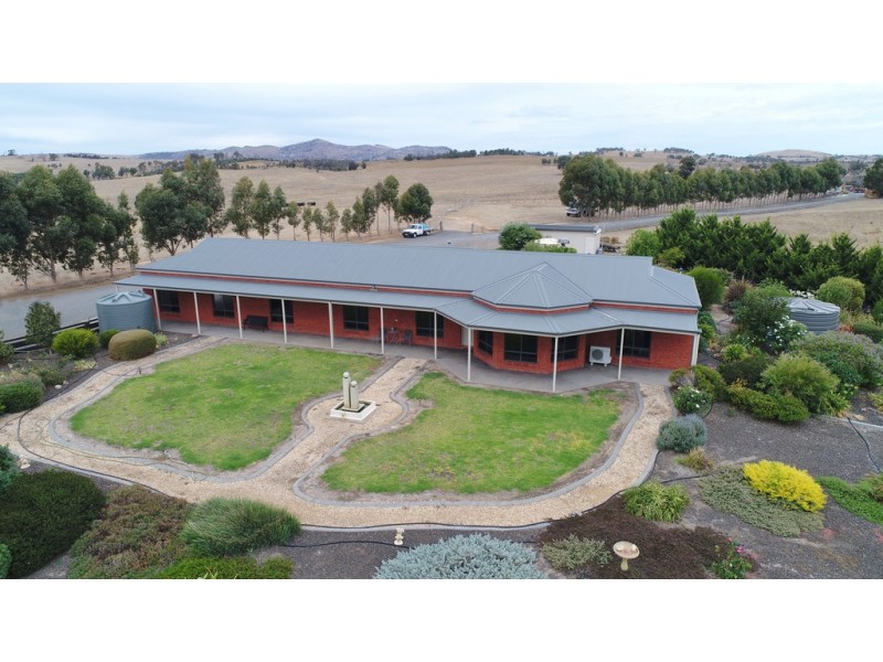 21 Banfields Road, Moyston VIC 3377