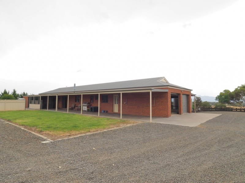 21 Banfields Road, Moyston VIC 3377