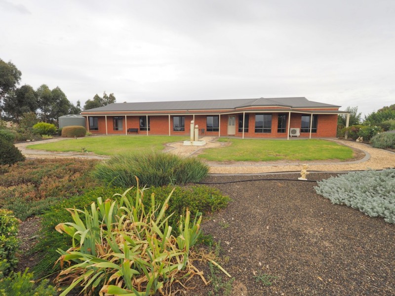 21 Banfields Road, Moyston VIC 3377
