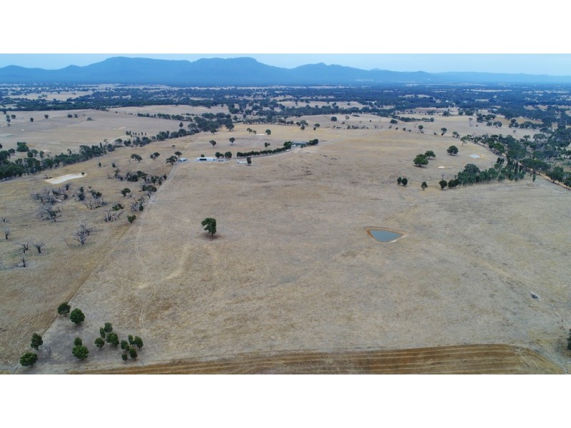 21 Banfields Road, Moyston VIC 3377