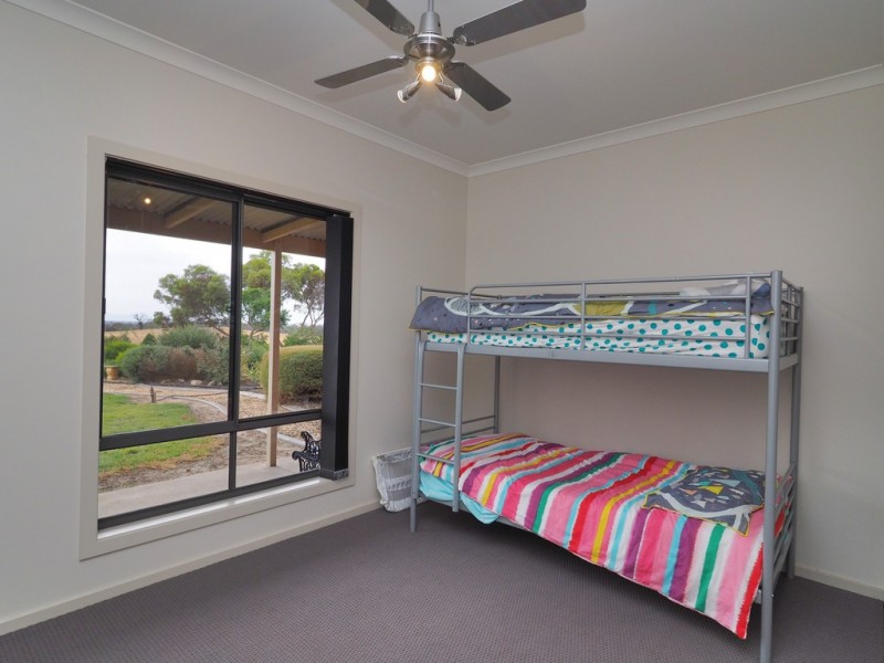 21 Banfields Road, Moyston VIC 3377