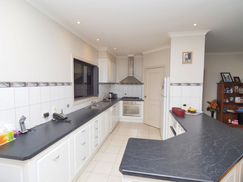 21 Banfields Road, Moyston VIC 3377