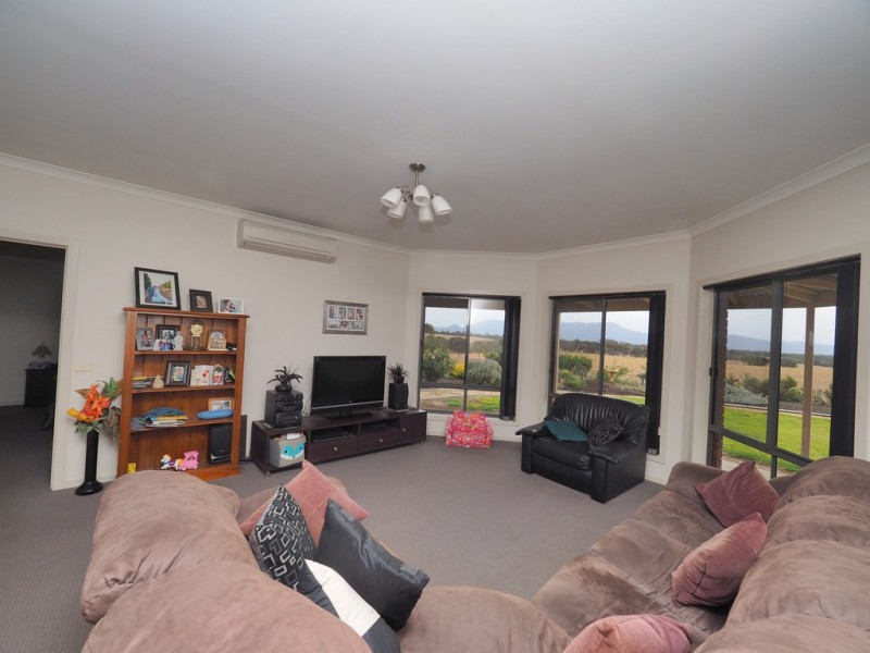 21 Banfields Road, Moyston VIC 3377