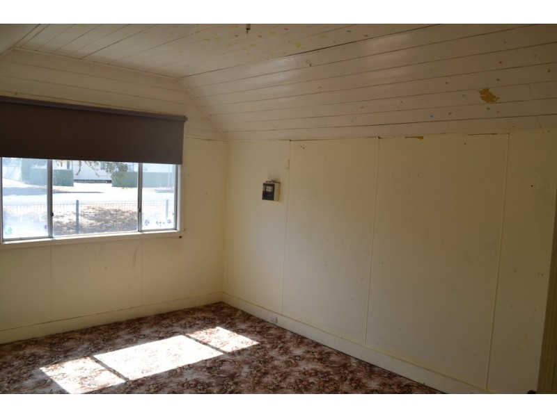 30 Rundell Street, Ararat VIC 3377