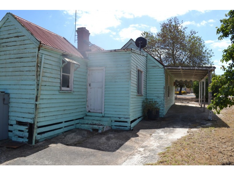 30 Rundell Street, Ararat VIC 3377