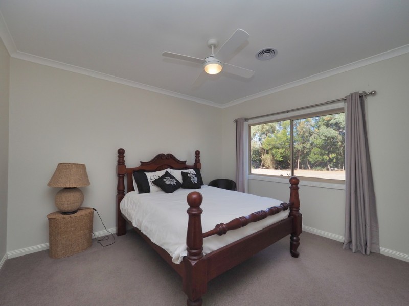 86 Picnic Road, Ararat VIC 3377