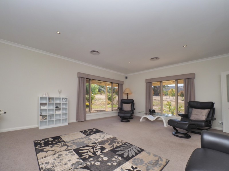 86 Picnic Road, Ararat VIC 3377