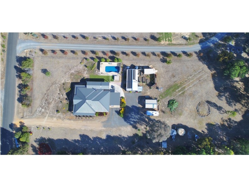 86 Picnic Road, Ararat VIC 3377