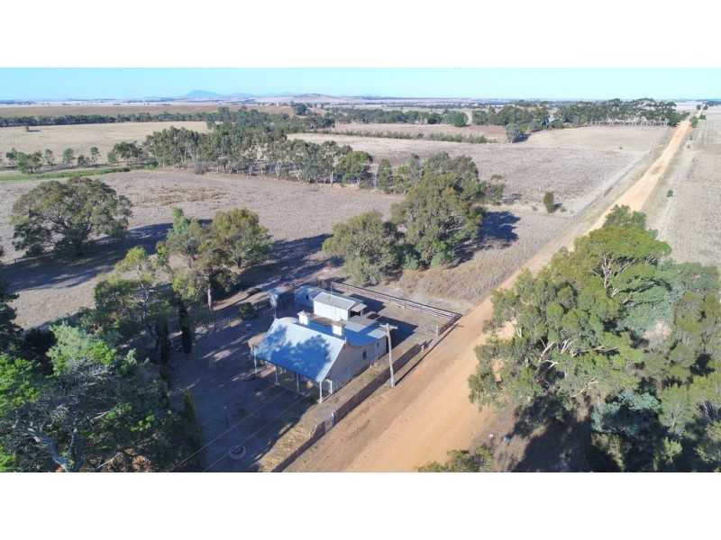 11 Grange Road, Rossbridge VIC 3377