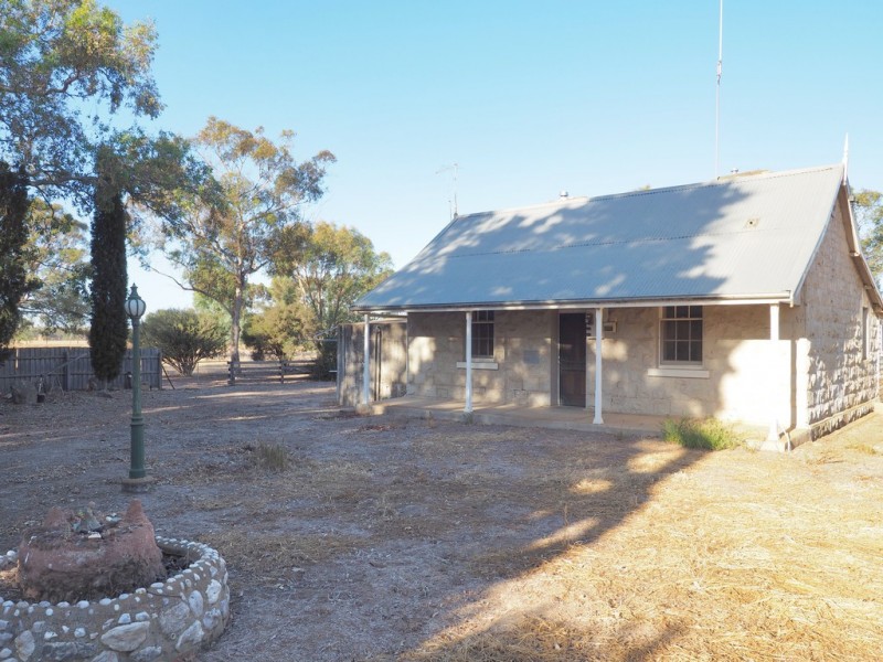 11 Grange Road, Rossbridge VIC 3377