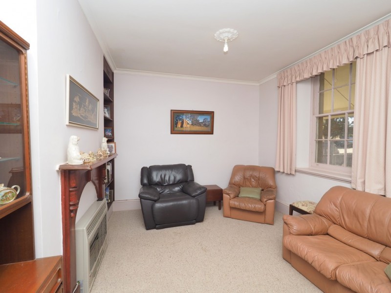 11 Grange Road, Rossbridge VIC 3377