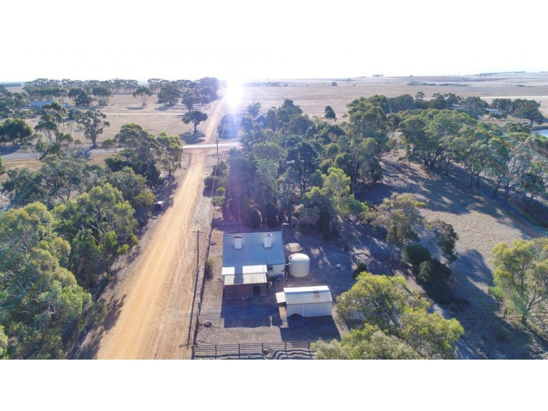 11 Grange Road, Rossbridge VIC 3377