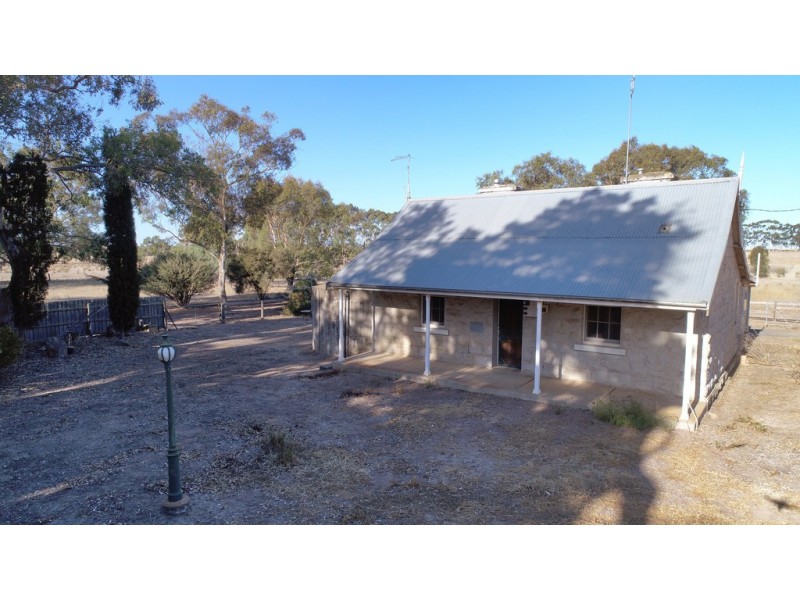 11 Grange Road, Rossbridge VIC 3377