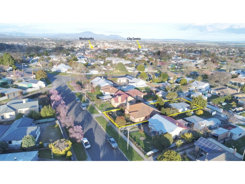 8 Clay Street, Ararat VIC 3377