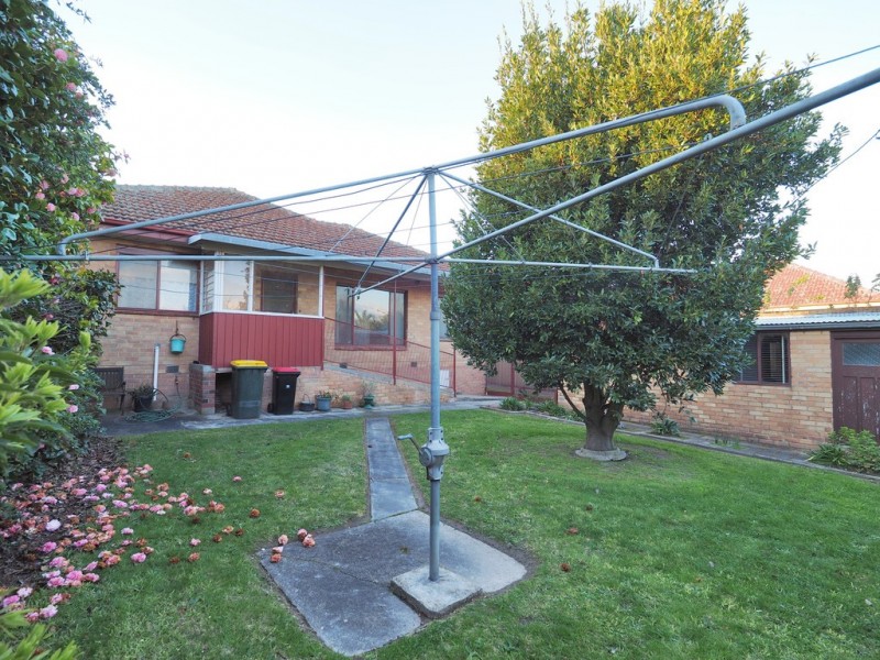 8 Clay Street, Ararat VIC 3377