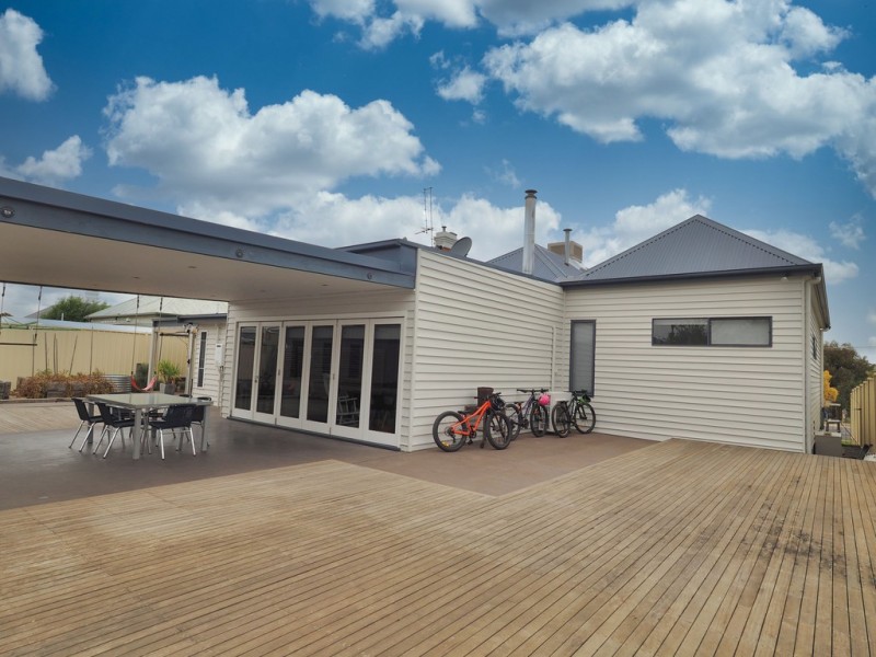 53 Moore Street, Ararat VIC 3377