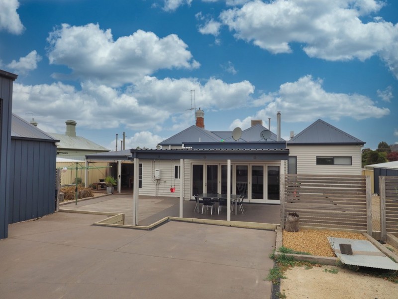 53 Moore Street, Ararat VIC 3377