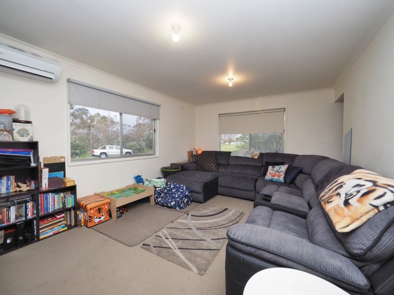 16 Mitchell Road, Ararat VIC 3377