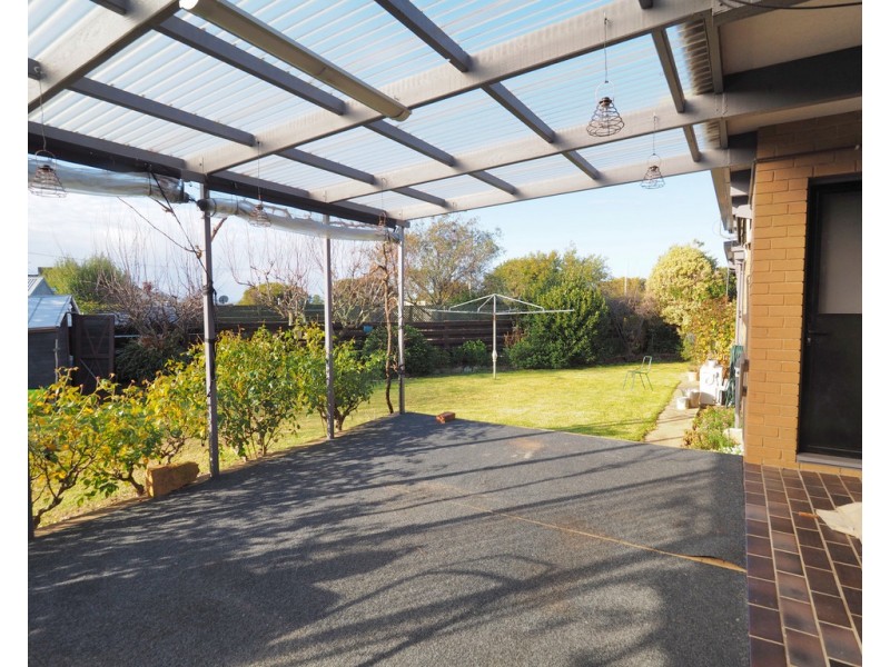 2 Mountain View Court, Ararat VIC 3377